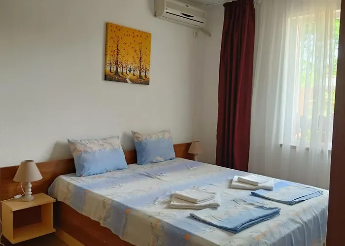 фернандес 3* Černomorec