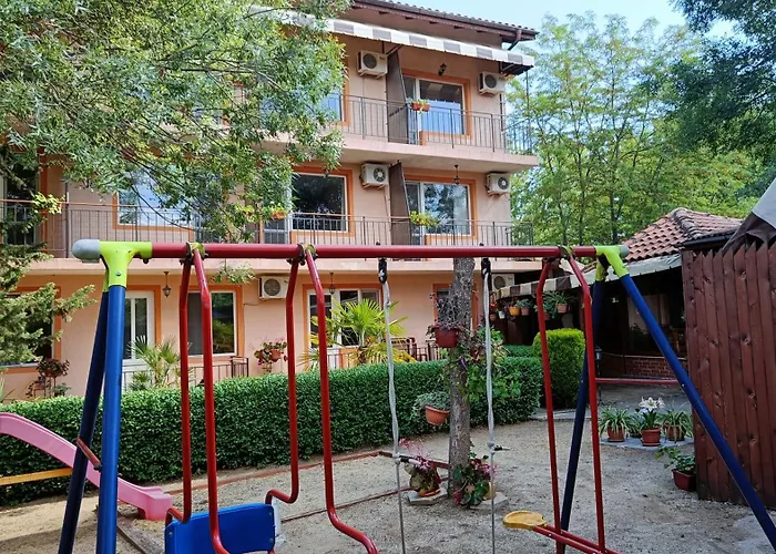 фернандес 3* Černomorec