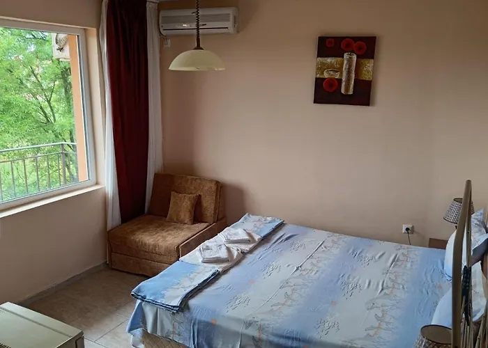 фернандес 3* Černomorec