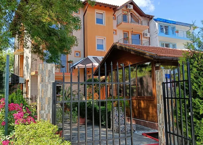 фернандес 3* Czernomorec