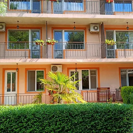 фернандес Guest house 3*